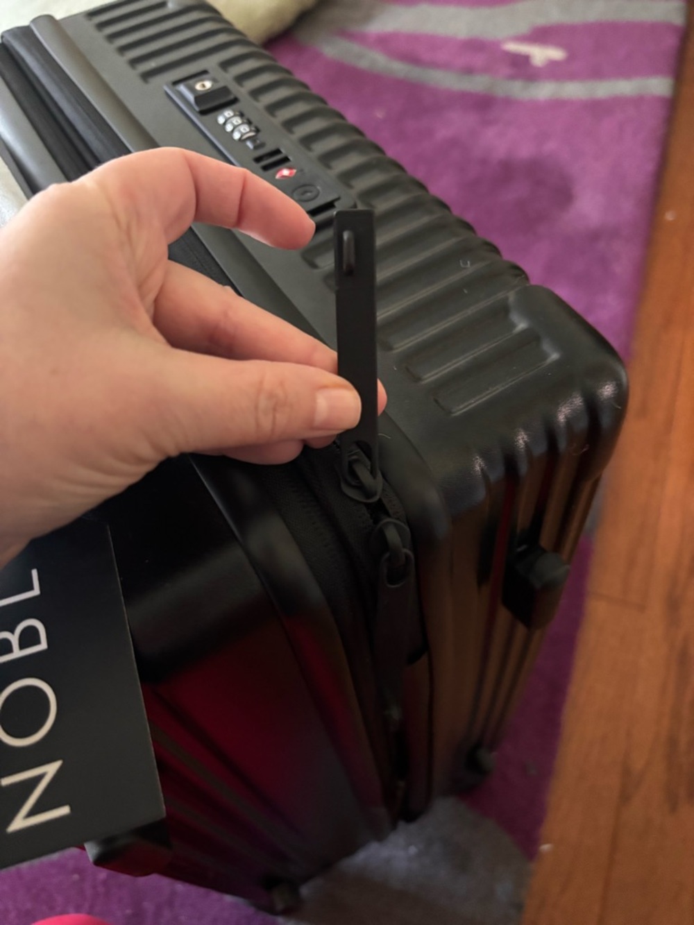 NOBL Expandable Carry-On NWT In Box Jet Black + Dust Cover - Picture 9 of 12